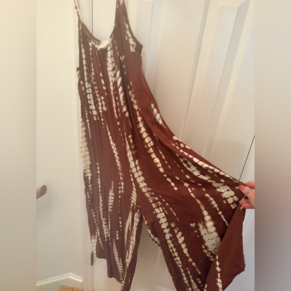 Brown and White Tie-Dye rayon jumper size Medium
